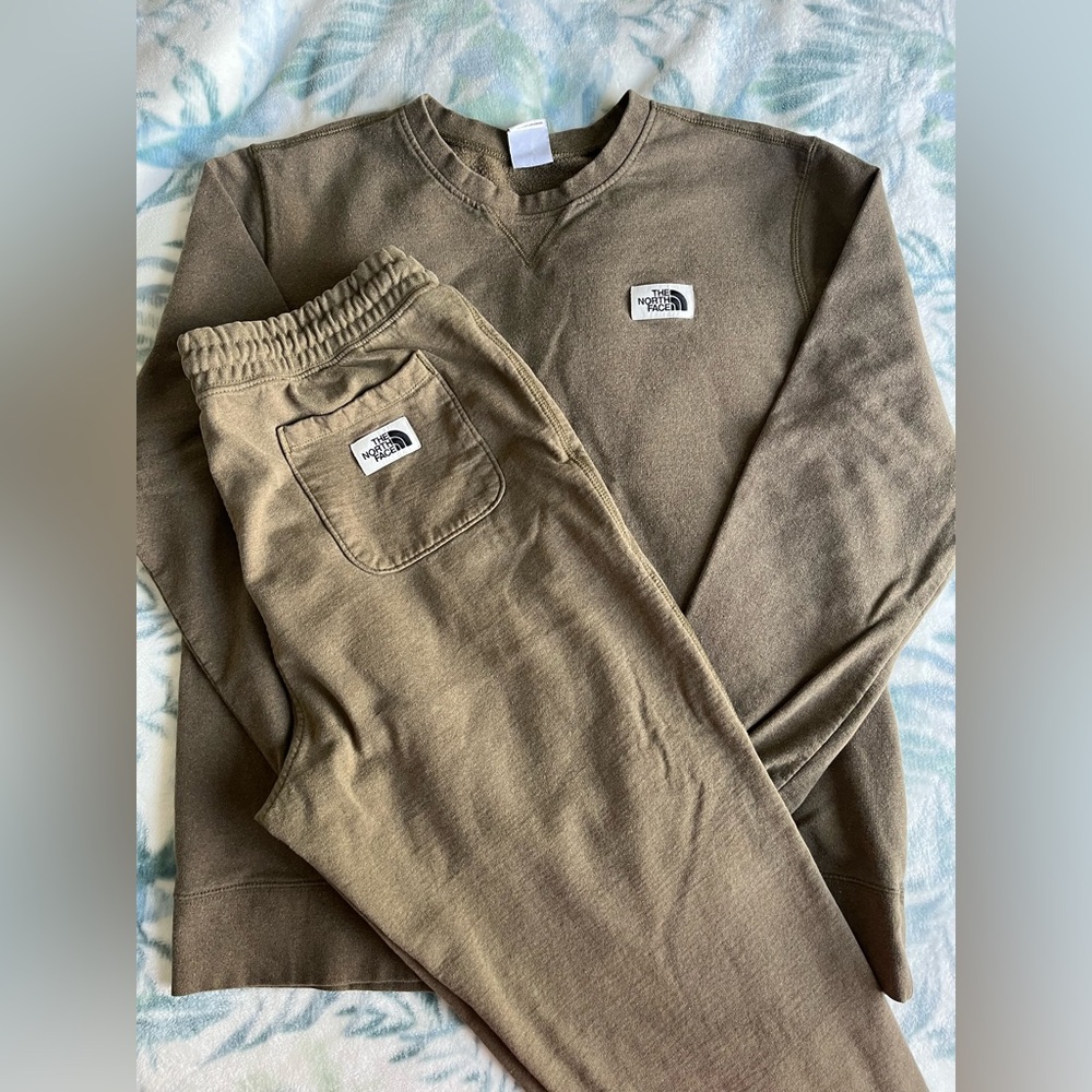 Set of The North Face Men's set of hoodies and pants